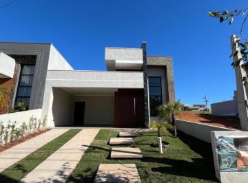 677807.jpg · Casa 3 dormitórios - Bairro Centro