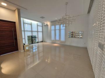 Casa de 3 quartos, Caruaru · Vendo Alugo casa em condomínio fechado em Caruaru e