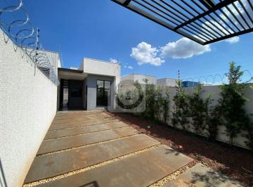 Casa · 63m² · 1 Quarto · 2 Vagas · Casa à venda no Bairro Jardim Cataratas em Foz do Iguaçu.