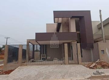 Casa · 168m² · 2 Quartos · 2 Vagas · Sobrado de esquina à venda no Jardim Santa Rosa em Foz do Iguaçu.