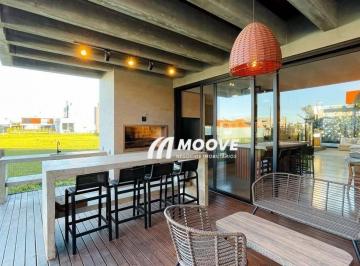 310e92d1843055d814a432a6af852edcf3b5fae9 · Casa com 4 dormitórios à venda, 221 m² por R$ 2.000.000,00 - Novo Passo - Passo de Torres/SC
