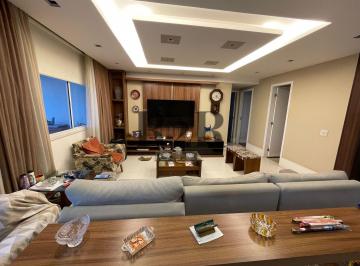 Apartamento de 3 quartos, Rio de Janeiro · Apto de 4 quartos revertido para 3 quartos,  2 suítes com 150m² - Reserva Jardim