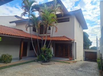 Casa de 3 quartos, Jundiaí · Casa à venda em Jundiaí - Anhangabaú - AT=412,00m² e AC= 357,00m2 - PODE SER COMERCIAL!