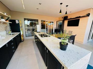 Casa · 304m² · 6 Quartos · 4 Vagas · Ótima casa a venda ou locação no condomínio Reserva da Serra Jundiaí