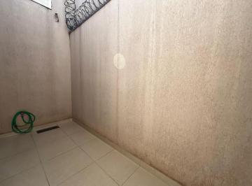 IMG_20250717_105313_000.jpeg · Aconchegante casa de vila para venda em Residencial Meireles com 3 quartos, sendo 1 suíte, 165m² - r