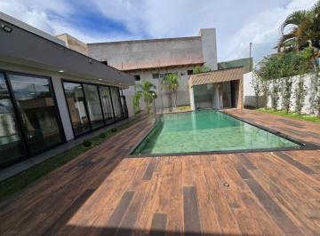 Casa de 4 quartos, Águas Claras · casa com 4 suítes e 800m² dentro de condomínio e próximo a adm de arniqueiras