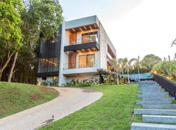 Casa de 4 quartos, Bragança Paulista · Mansão Exclusiva no Jardim das Palmeiras – 620 m² de Puro Conforto