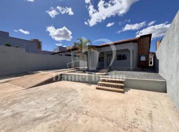 Foto 01 · Casa para locação na Morada da Lua
