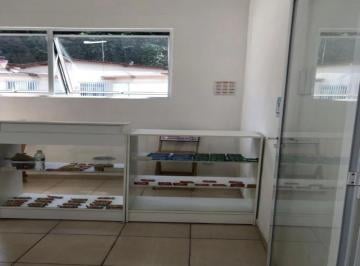 Comercial · Loja comercial para locação em Nova Petrópolis, São Bernardo do Campo-SP: 1 sala, 1 banheiro.