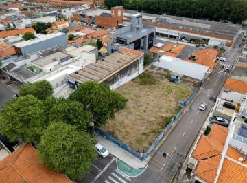 fd22cb95-2f3f-462b-b79e-0ced2462111d · Versátil terreno comercial para venda em Centro, 1,182m²