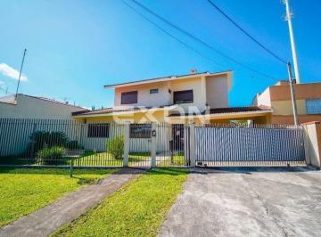 Casa · 267m² · 5 Quartos · 4 Vagas · Casa no Seminário com 5 Quartos, 2 Suítes e Espaço Comercial! Próximo Ao Parkshopping Barigui!