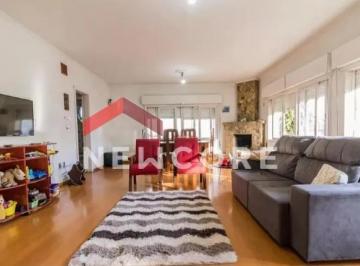 Casa · 270m² · 4 Quartos · 3 Vagas · Casa em Rua Coronel Neves - Medianeira - Porto Alegre/RS