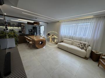 Casa en Venda de 3 quartos Guilhermina · Sobrado Mobiliado com 3 Suítes e 2 Vagas na Guilhermina, Praia Grande
