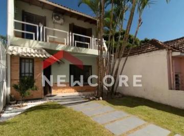 Casa · 284m² · 5 Quartos · 2 Vagas · Casa em  Rua Professor Carvalho Freitas - Teresópolis - Porto Alegre/RS