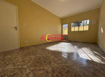 Casa · 135m² · 3 Quartos · 6 Vagas · Casa com 3 quartos para alugar,  135m² -Jardim Maria Helena  - Guarulhos/SP R$ 5.500