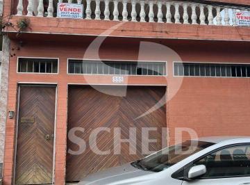 Casa · 220m² · 3 Quartos · 6 Vagas · Casa à Venda no Parque América - 3 Dormitórios, 6 vagas | Excelente Localização!