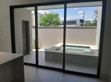 Casa · 224m² · 3 Quartos · 3 Vagas · Casa de alto padrao com 3 suites e piscina em Aracatuba