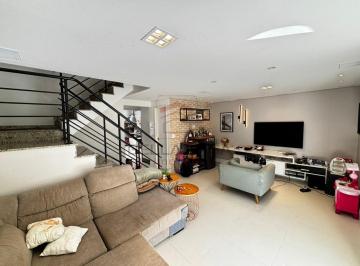 Casa · 174m² · 3 Quartos · 4 Vagas · Sobrado a venda no Bairro da mooca com 3 quartos e quintal