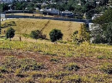 Terreno , Bragança Paulista · Condomínio Recanto da São Vicente Terreno com 300 m2, pertinho do Shopping e do Lago do Taboão