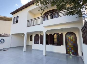 Casa de 5 quartos, Guará · CASA SOBRADO COM 5 SUÍTES – 303M² – QI 11 GUARÁ I – VISTA LIVRE E 4 VAGAS