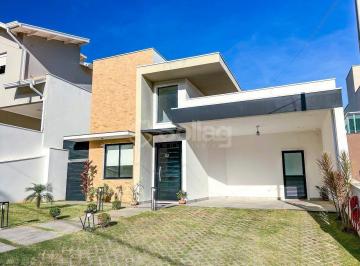 Casa · 194m² · 3 Quartos · 2 Vagas ·  Casa térrea em condomínio a venda em exclusividade com três suítes no Condomínio Terras de São Fran