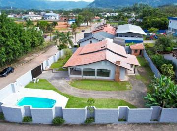 casa-a-venda-em-ascurra-com-3-quartos2154551.jpeg · Casa à venda, no casa (LND) esquina, em Ascurra, com 3 quartos, 229m²