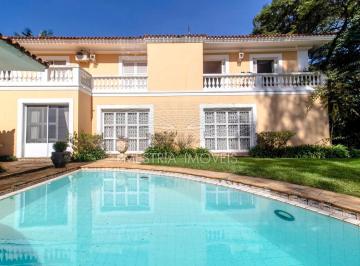 Casa · 645m² · 5 Quartos · 6 Vagas · Localização espetacular!! Terreno fantástico. Rua tranquila.