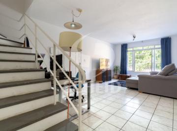 Casa · 136m² · 3 Quartos · 2 Vagas · Sobrado para venda de 136,00m² útil, com 3 quartos e 2 vagas, no Jardim Prudência.