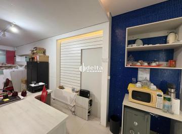 Comercial · 99m² · 3 Vagas · Sala disponível para venda no bairro Santa Mônica em Uberlândia-MG