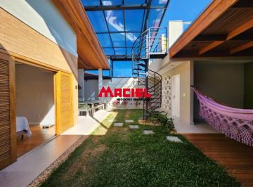 Casa · 230m² · 2 Quartos · 2 Vagas · Casa de Alto Padrão no Bosque dos Eucaliptos!!!!