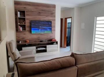 Casa · 80m² · 3 Quartos · 3 Vagas · OPORTUNIDADE NO SANTA PAULA: CASA TÉRREA COM 3 DORMITÓRIOS.