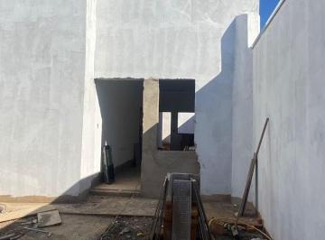Casa · 90m² · 3 Quartos · 2 Vagas · Casa com 3 quartos à venda, Bairro Jardim Europa - Uberlândia/MG