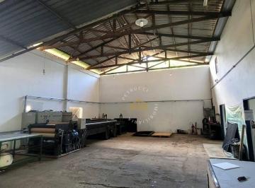 181a9ecb8c5be4405a4ad37f84463ed4c35a43e8 · Galpão à venda, 700 m² por R$ 1.700.000,00 - Santa Claudina - Vinhedo/SP