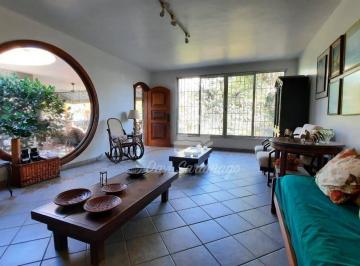 2608e18be82e42b7bf1e3aded5eda1a2447b0d91 · Casa de 6 quartos a venda - São Francisco