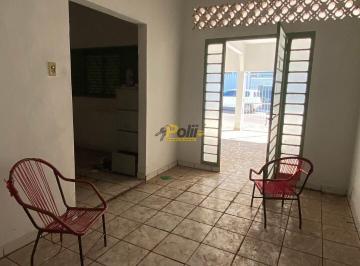 Casa · 269m² · 3 Quartos · 3 Vagas · Casa Padrão no Centro da cidade