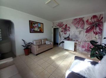 Foto 1 · Casa de 181 m² com 04 quartos à venda por R$ 1.530.000 no Setor Urias Magalhães - Goiânia