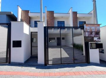Casa · 140m² · 3 Quartos · 2 Vagas · Sobrado à venda no bairro Costa e Silva - Joinville/SC