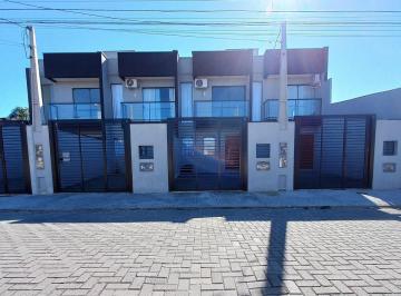 Casa · 94m² · 2 Quartos · 1 Vaga · Sobrado à venda no bairro Guanabara - Joinville/SC