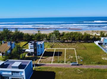 Terreno · 300m² · 3 Terrenos Quadra Mar