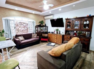IMG_20260615_025413_000.jpeg · Confortável sobrado para venda em Vila Irmãos Arnoni com 6 quartos, sendo 1 suíte, 380m² - remaxmame