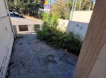 Casa de 2 quartos, São Paulo · Sobrado 100m² venda com 2 quartos, 2 banheiros, 1 vaga de garagem, quintal.