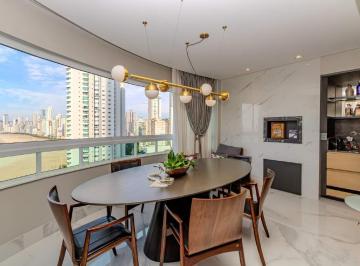 Apartamento · 143m² · 3 Quartos · 3 Vagas · Apartamento com vista mar à venda no Ed. Luz do Mar em Balneário Camboriú