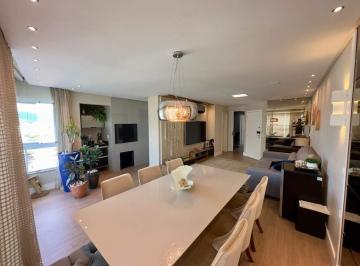 Apartamento · 121m² · 3 Quartos · 2 Vagas · Apartamento à venda no Edifício Haleiwa em Balneário Camboriú