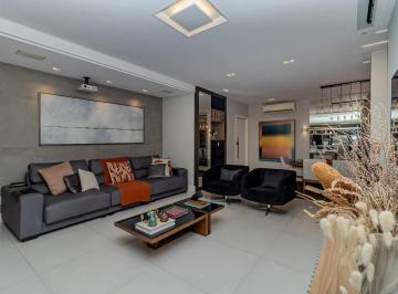 Apartamento · 177m² · 3 Quartos · 2 Vagas · Apartamento à venda no Ed. Chateau de Versailles no centro de Balneário Camboriú