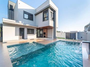 Casa · 270m² · 3 Quartos · 4 Vagas · Casa à venda no Cond. Caledônia Private Village em Camboriú