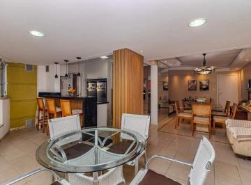 Apartamento · 104m² · 3 Quartos · 2 Vagas · Apartamento próximo a praia à venda no Ed. Ferrara em Balneário Camboriú