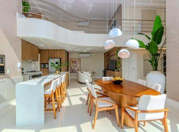 Apartamento · 250m² · 4 Quartos · 4 Vagas · Apartamento à venda no Edifício Le Majestic
