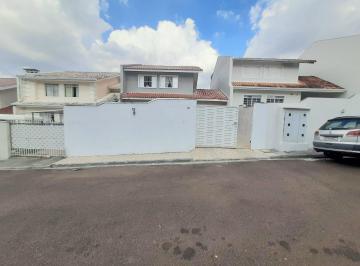 Casa · 147m² · 3 Quartos · 4 Vagas ·
Casa em dois pavimentos com 3 Dorm´s c/ Suíte em Cond. Fechado no S