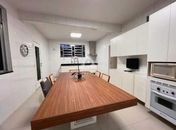 Casa · 194m² · 3 Quartos · Excelente Casa no Jardim 25 de Agosto
