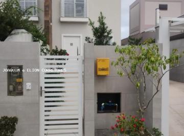 202506271648507387.jpeg · Casa para Venda em Florianópolis, Carianos, 2 dormitórios, 2 suítes, 3 banheiros, 1 vaga